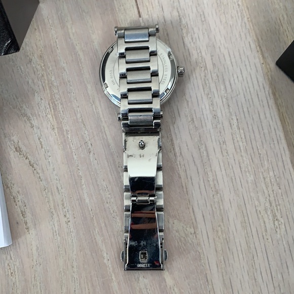 Michael Kors Skylar Black Dial Stainless Steel Quartz Watch - Picture 9 of 10